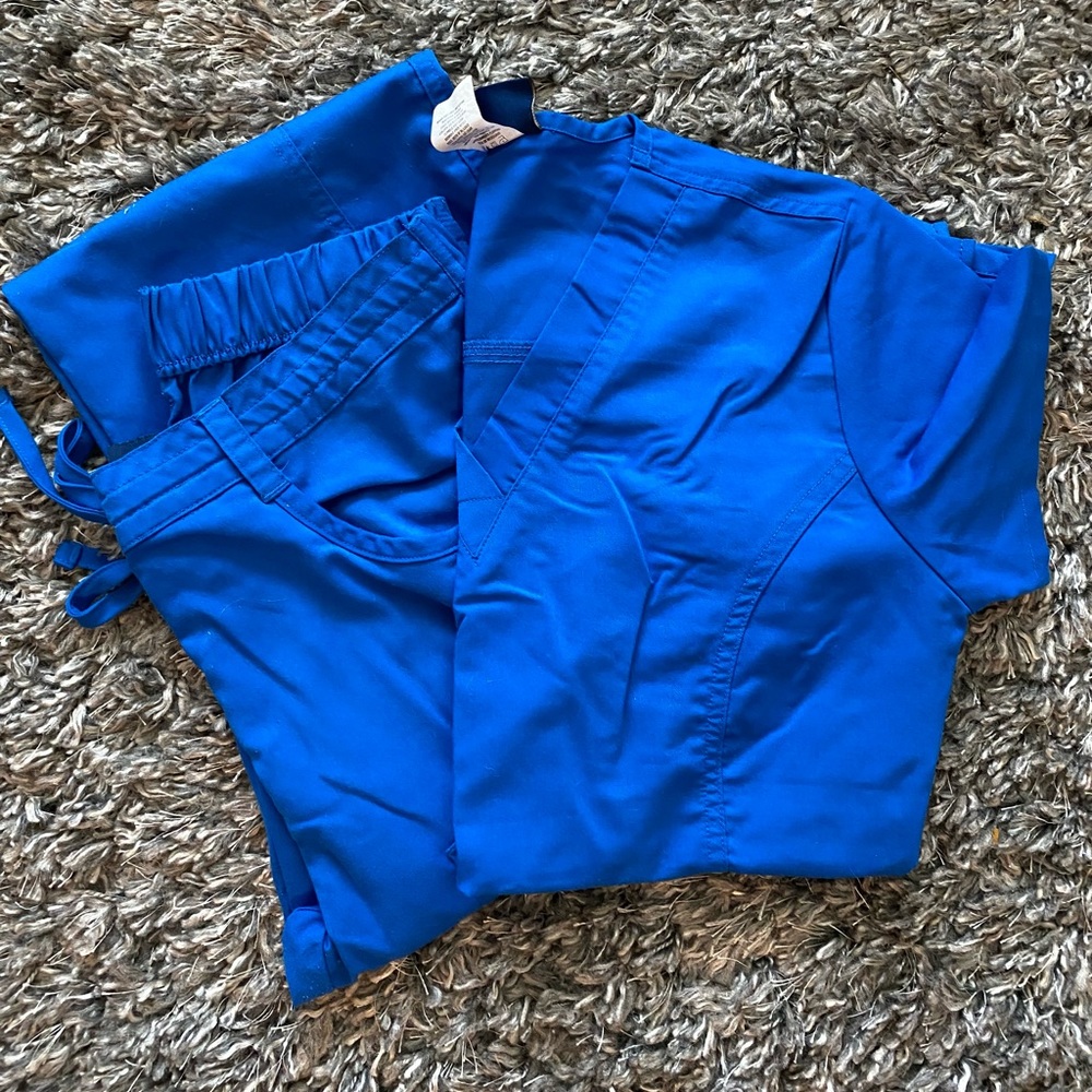 Sanibel Scrubs Set